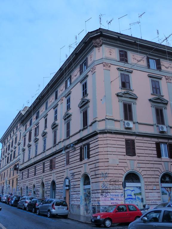 Between Termini & Colosseo Róma Kültér fotó
